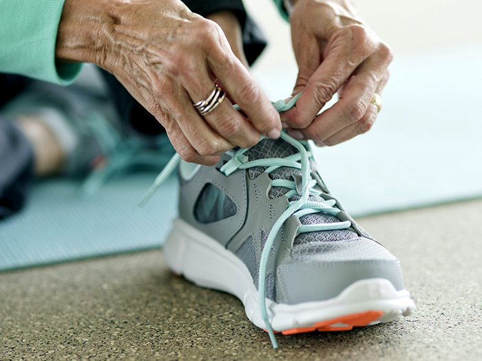 comfortable walking shoes for seniors