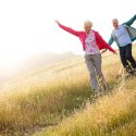 El ejercicio de entrenamiento de equilibrio para personas activas